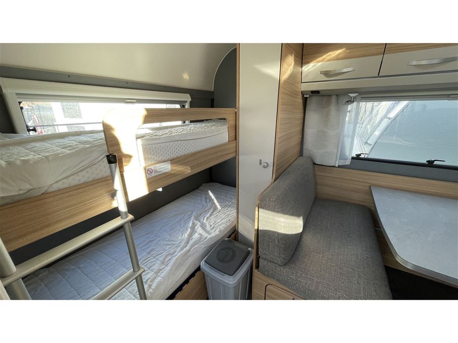 Dethleffs Camper 530 FSK